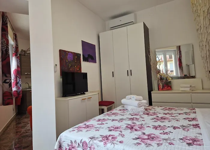 Domus Divina & Domus Elegans Fronte Mare By Gessicaholiday Apartamento *