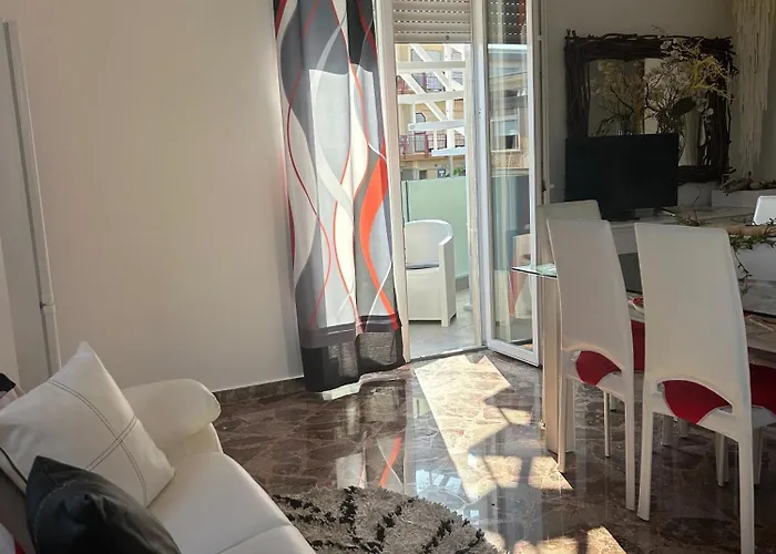 Domus Divina & Domus Elegans Fronte Mare By Gessicaholiday *