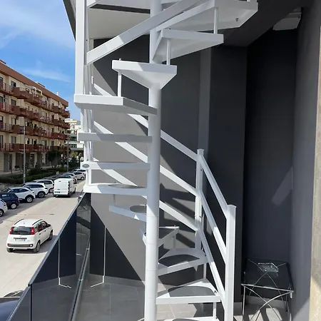 Apartment Domus Divina & Domus Elegans Fronte Mare