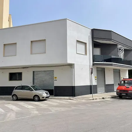 Apartment Domus Divina & Domus Elegans Fronte Mare *