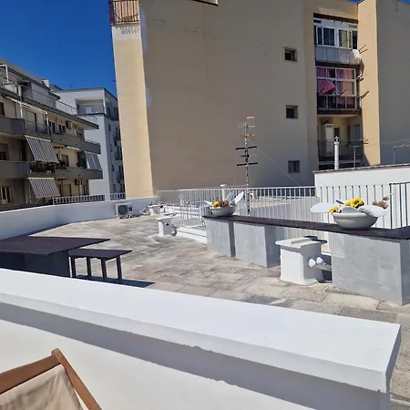 Domus Divina & Domus Elegans Fronte Mare By Gessicaholiday Apartmán *