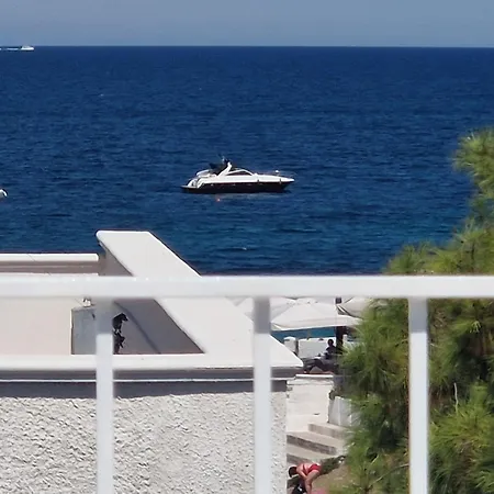 Apartmán Domus Divina & Domus Elegans Fronte Mare By Gessicaholiday *